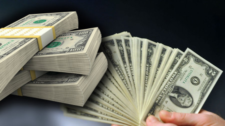 Nu-i ajung 2.700 de dolari pe lună. O fostă profesoară în vârstă de 71 de ani vrea să se mute în altă țară pentru a trăi mai bine