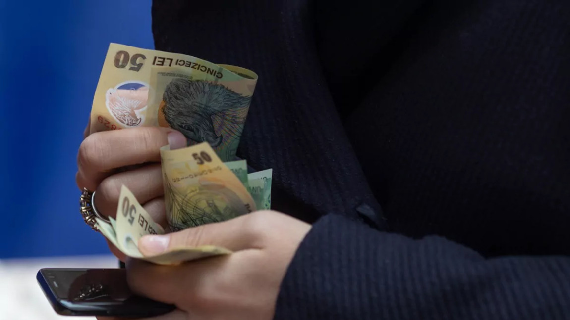 Taxa care va afecta fiecare român din 2025. Vezi cât vei plăti în plus și de ce